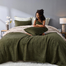 Wonderful Velvet Quilt Set Queen Size Dark Green Soft Fluff Texture Coverlet