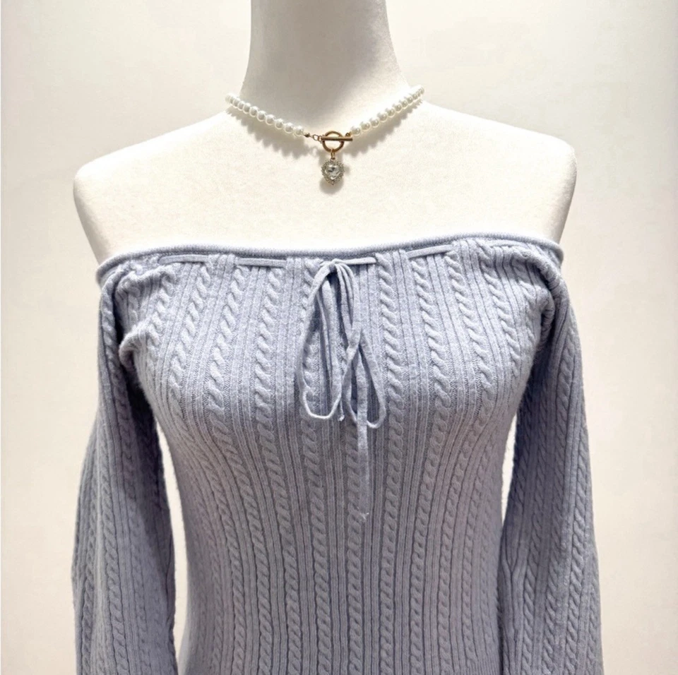 Suéter Hollister Azul Polvoriento Fuera del Hombro Tejido con Cable Talla Grande Foto 4 de 4