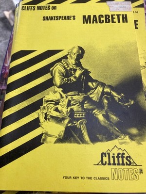 Cliffs Notes on Shakespeare s MacBeth Paperback Book
