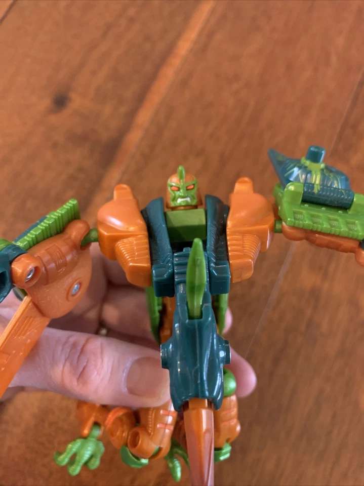 Transformers Armada Terrorsaur Incomplete with Mini-Con Ironhide Retired - Image 4 of 4