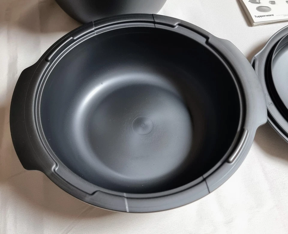 TUPPERWARE Set ULTRAPRO Rotondo [Spedizione Gratuita] [NUOVO] - Immagine 4 di 4