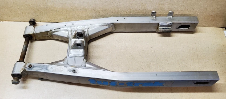 KAWASAKI 33001-1246 TUF TRAK SWINGARM 1986 KX250 KX500 TUF RACING - Image 2 of 4