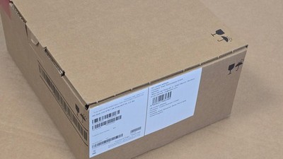 NEW Fsas Fujitsu 8TB 12G SAS LFF Hot Swap HUS728T8TAL5204 PY-CH8T7B9 Enterprise