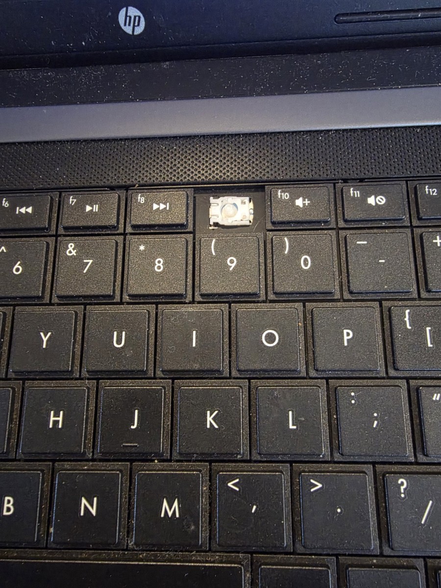 USED HP Pavilion 2000-329WM 15.6in. 320GB, AMD Fusion 1.6GHz 3GB