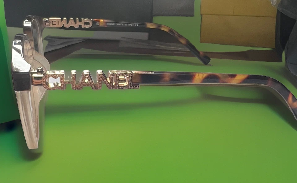 Marco de gafas Chanel, chocolate. 54,17,142,Mujer. (Precio de venta). Buena calidad Foto 4 de 4