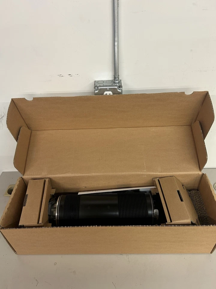 Mercedes Benz 2013-2019 Genuine OEM Reman Spring Suspension Strut A231320981380 - Image 2 of 3