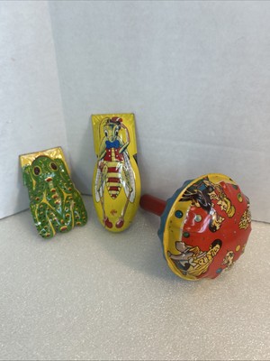 Vintage Tin Clickers Toys Frog, Cricket And Couples Tin Noisemaker