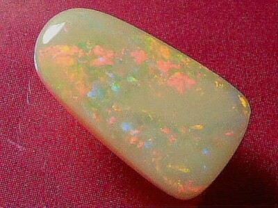 Gorgeous Sparking Pretty Colour Pattern Nice Cut Coober Pedy White Opal 3carat. 