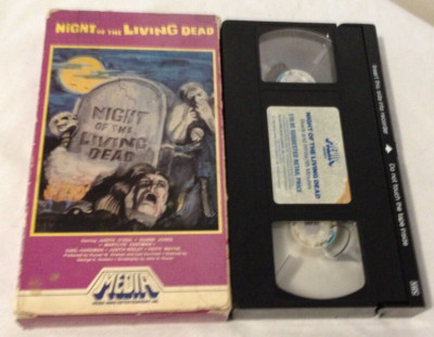 NIGHT OF THE LIVING DEAD(1968/1982VHS)-HORROR-B & W-MEDIA VIDEO-OOP-HTF-RARE!!