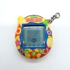 Tamagotchi Connection V3 Yellow with Stars 2006 Rare Vintage
