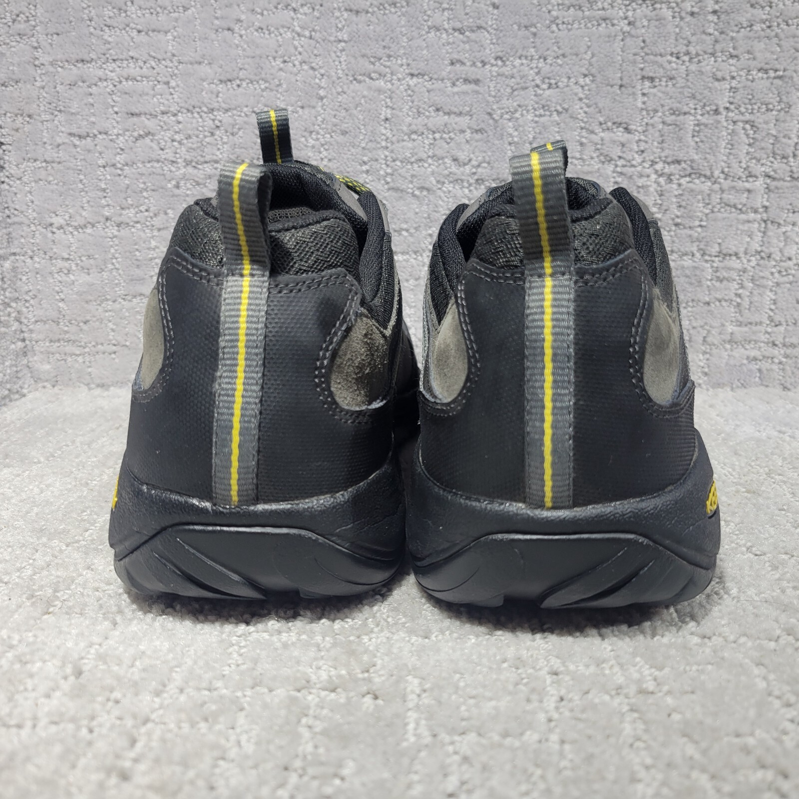 Scarpe da trekking KEEN Montford da uomo taglia US 14M grigio magnetico in pelle nera