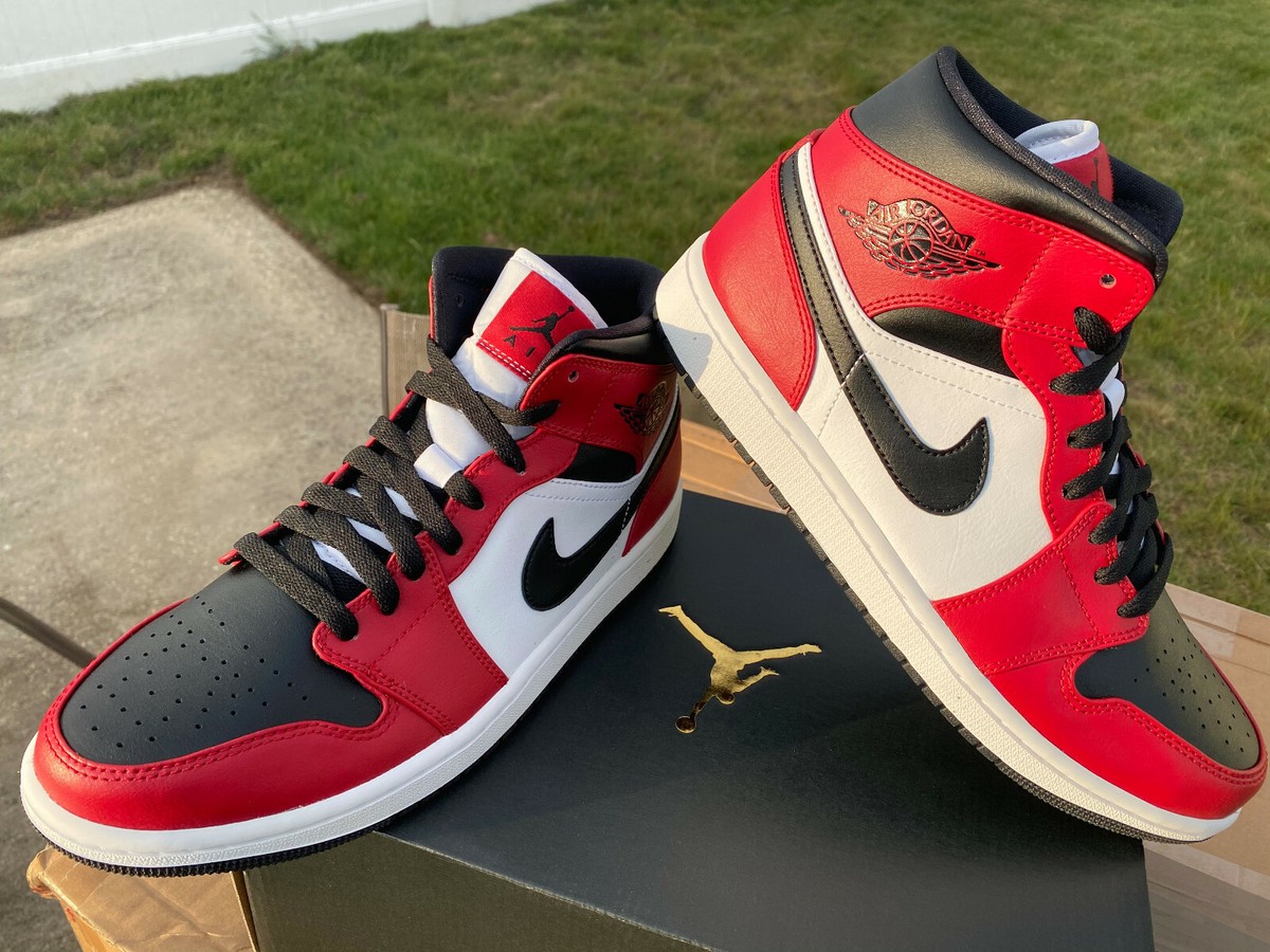 靴 NIKE AIR JORDAN1 MID\"CHICAGO\"BLACK TOE Jordan Air 1 MID (Chicago Black Toe) (Numeric_8) : Amazon.ca
