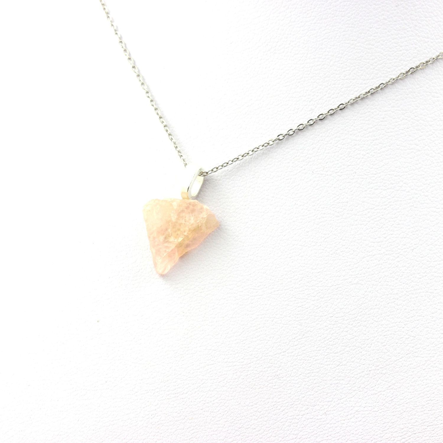 Collier Fluorite rose brut 8.96 ct et argent massif pour femme