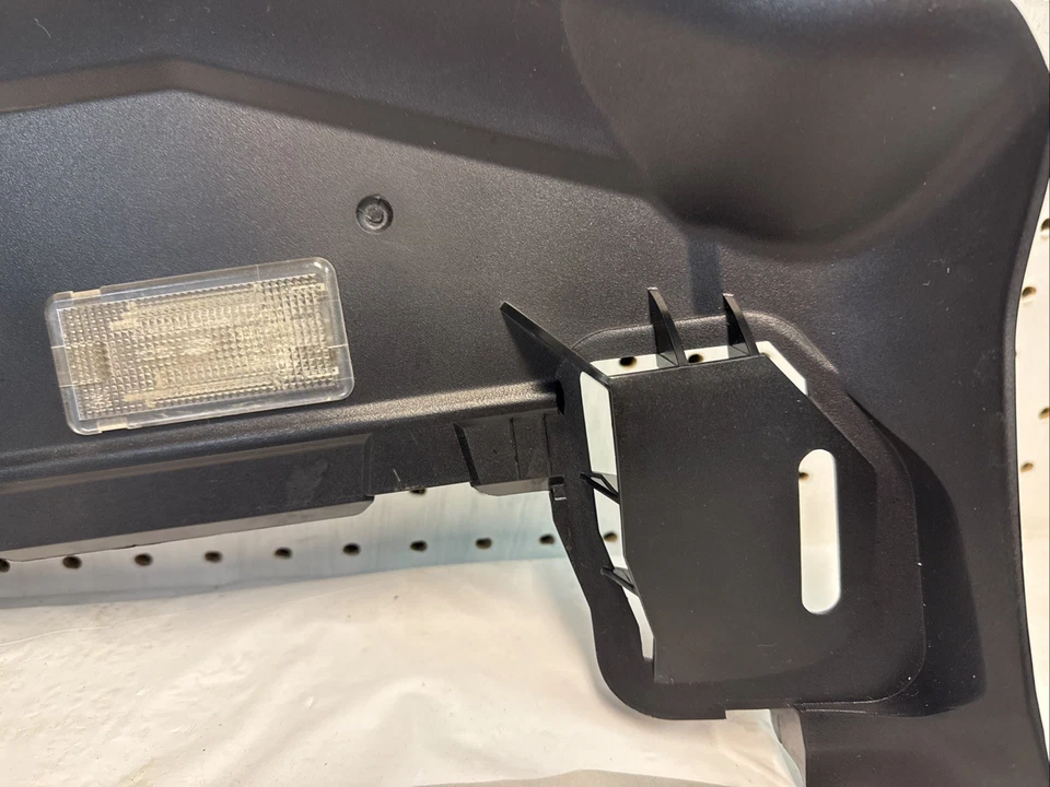 99-06 BMW E46 330 XI delantero derecho pasajero inferior rodilla panel de patada moldura OEM Foto 2 de 4