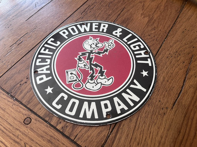 COOL REDDY KILOWATT PACIFIC POWER & LIGHT COMPANY PORCELAIN SIGN OIL 8'' ROUND
