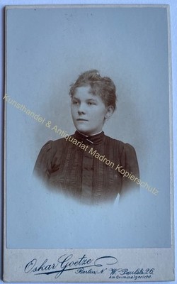 orig. CDV photo photography woman lady picture old fashion around 1890 Oskar Goetze Berlin