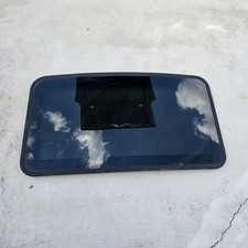 2003-2009 Toyota 4runner Lexus Gx470 Sliding Sunroof Moon Glass 2003-2009 Toyota 4runner Lexus Gx470 Sliding Sunroof Moon Glass