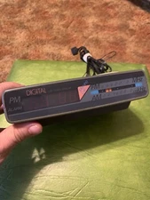 Vintage Soundesign AM/FM Alarm Clock Radio Model 3622GRY Retro 80’s 90’s