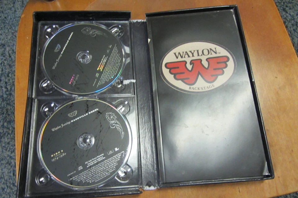 Waylon Jennings Nashville Rebel 4 cd box set 1958 - 1995 - Image 4 of 4