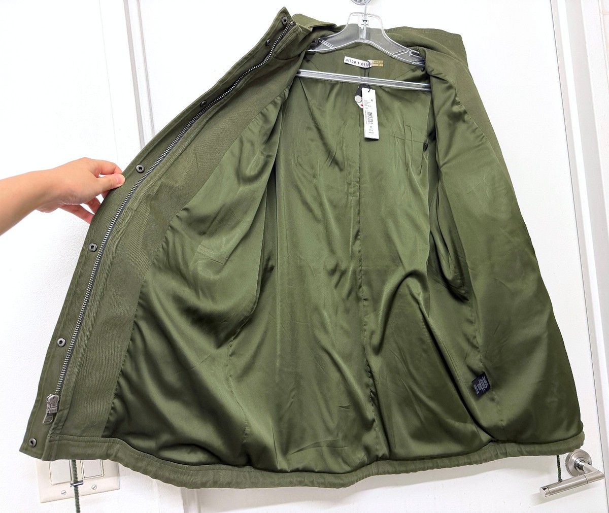超希少✨ ビートルズ&アリスアンドオリビア ミリタリージャケット カーキ NWT Alice + Olivia Cheryl Embellished Hooded Parka Coat Army Olive