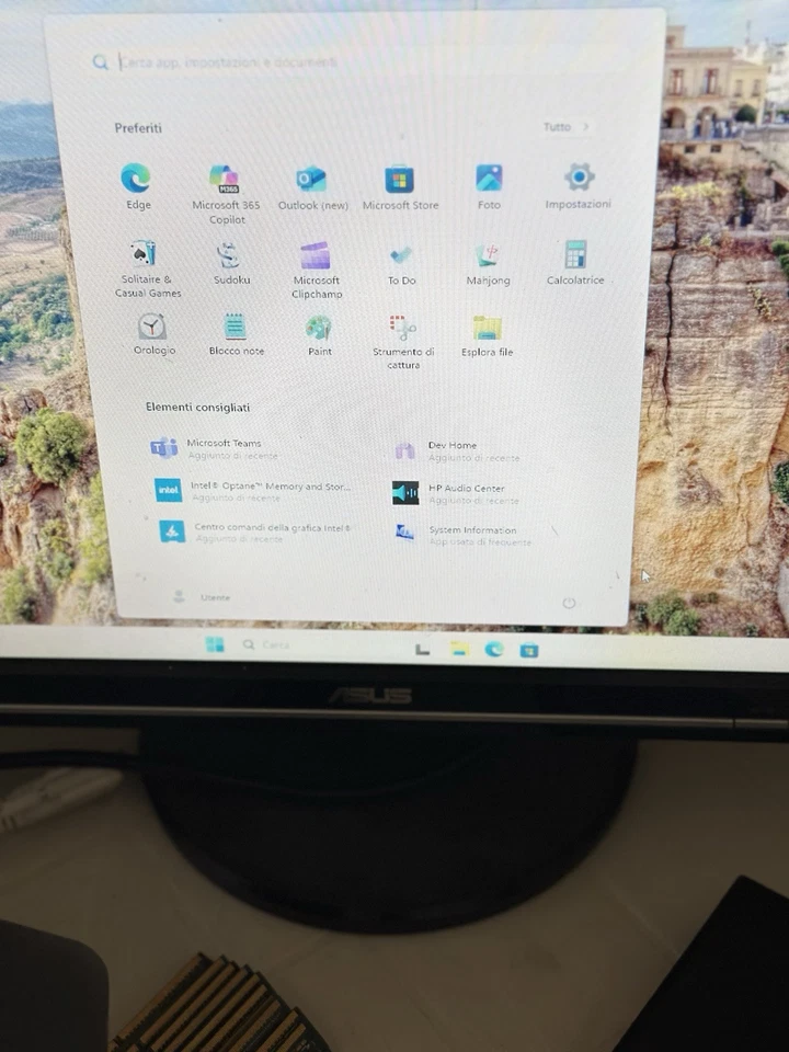 Dell Vostro 3500, i5-1135G7  ram 8GB SSD M2 NVMe  SN750 500GB portatile 15,6" - Image 4 of 4