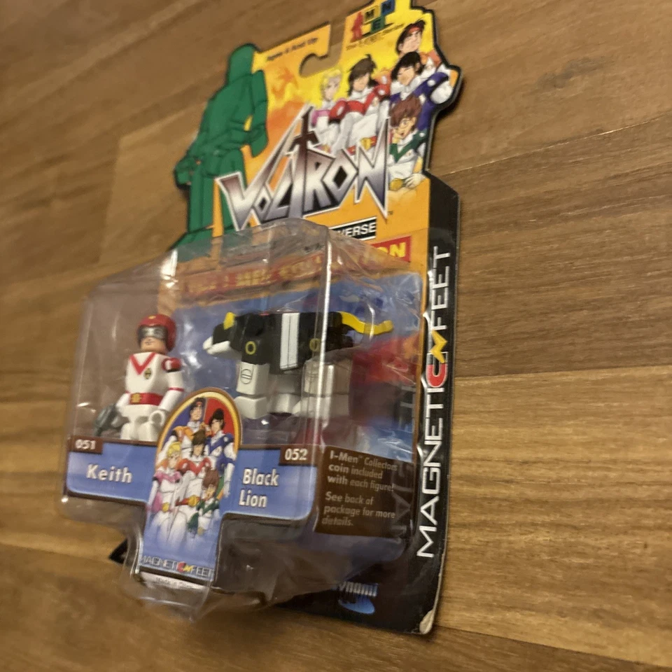 Voltron Defender of the Universe - Keith and Black Lion Toynami I-Men with coin - Image 2 of 4