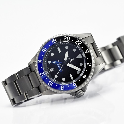 Orologio Uomo Steinhart Ocean One Titanio 500 GMT Ceramica Automatico 103-0662 Batman - Foto 2 di 10