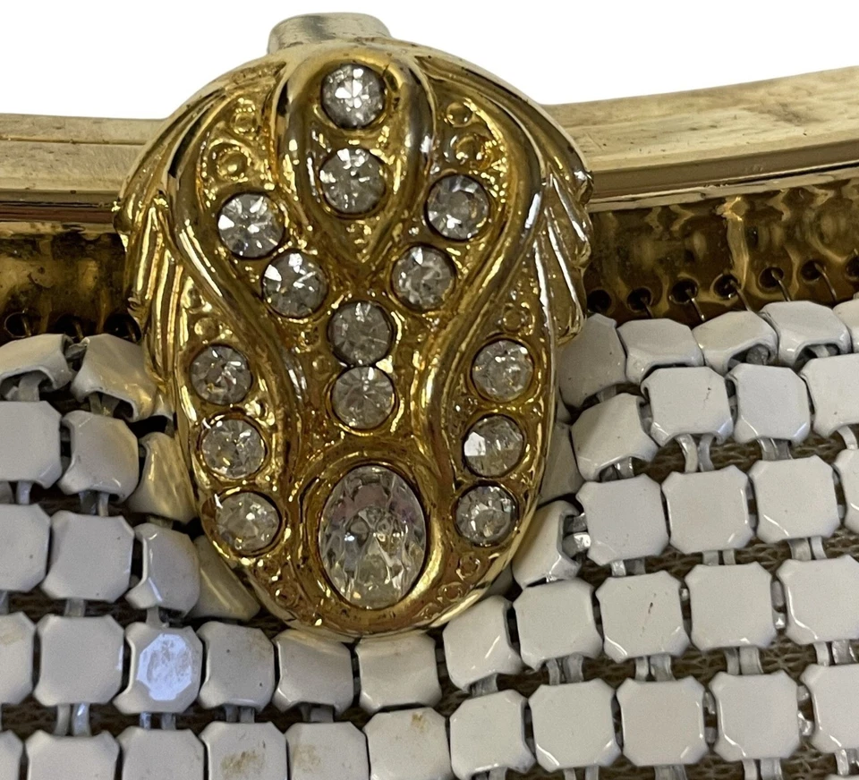 Bolso de hombro vintage años 50 La Regale blanco FORMAL cadena malla metálica cóctel monedero Foto 2 de 4