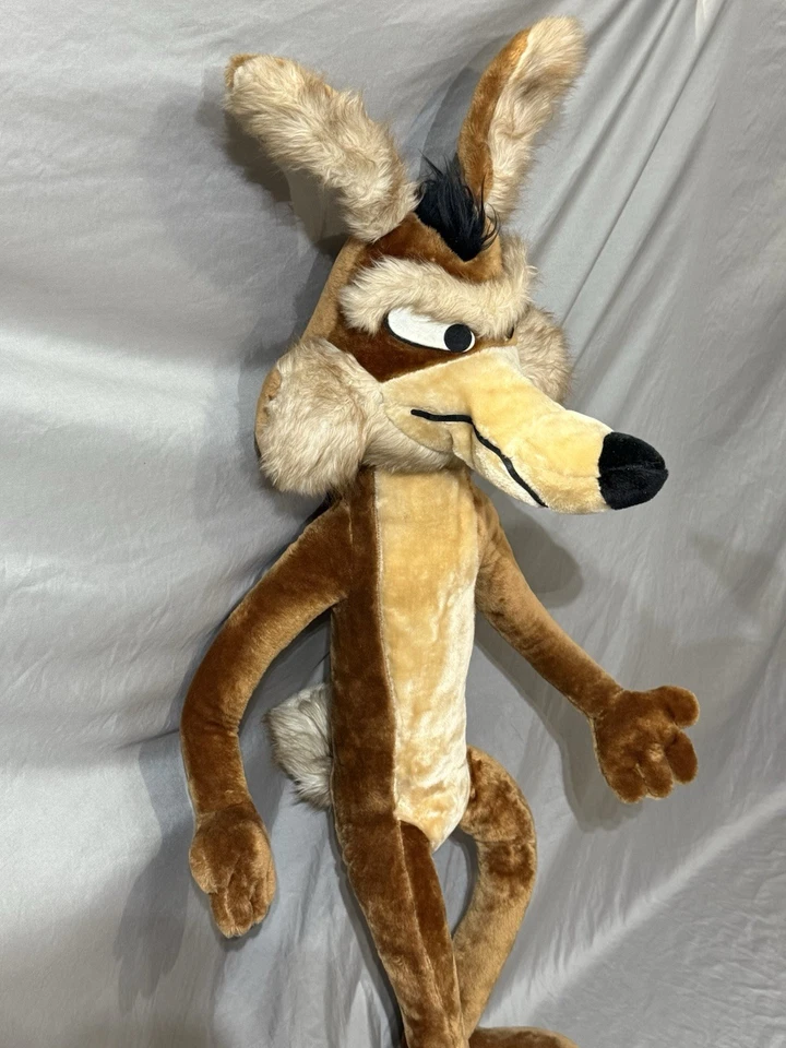 Wile E Coyote Jumbo 48" Plush Wired Warner Bros Stuffed Figure Mighty Star VTG - Image 4 of 4