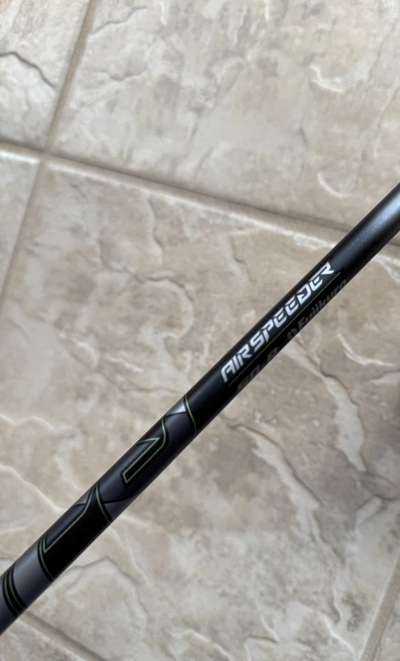 Taylormade Qi35 Fairway 4  23 Wood - Fujikura Airspeeder 50-R shaft - Brand New - Image 3 of 4