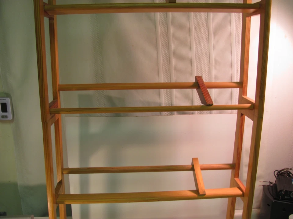 Estante de almacenamiento CD VHS - Hecho en EE. UU. Foto 3 de 4