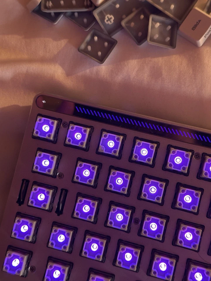 ASUS ROG Falchion RX Low Profile. Bester Preis! OVP! - Bild 3 von 4