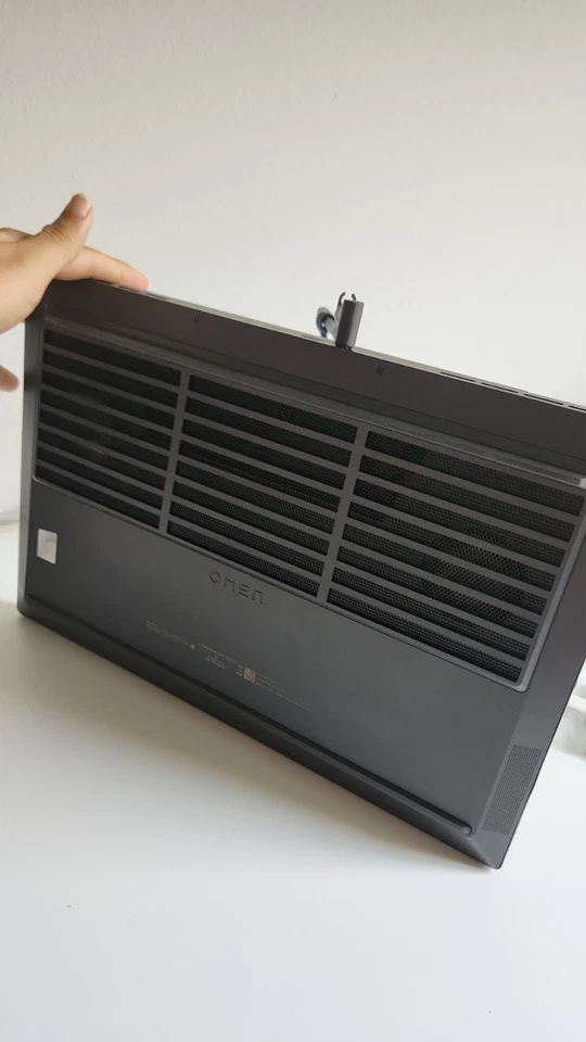 HP OMEN 15-en1023nl gaming PC nero 15.6", Ryzen 7 6800H, RTX 3060, 16GB, 1TB - Immagine 4 di 4