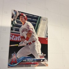 Topps 2018 Opening Day Mike Trout Los Angeles Angels Base Set #4