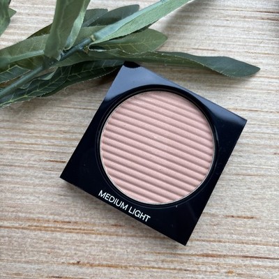 CHANEL LES BEIGES Healthy Glow Luminous Colour Medium Light RARE