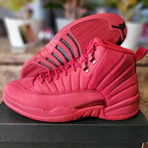 gym red 12s size 9
