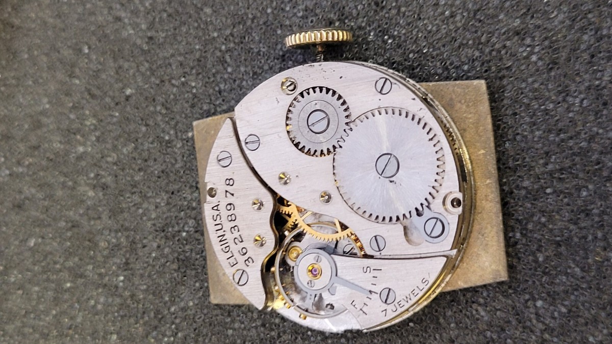 Vintage 25mm Elgin Barrel Men\'s Mechanical Wristwatch 526 USA Gold Filled Elgin 14K Gold Made in USA Mechanical Wrist Watch – Ticktock  main image 2