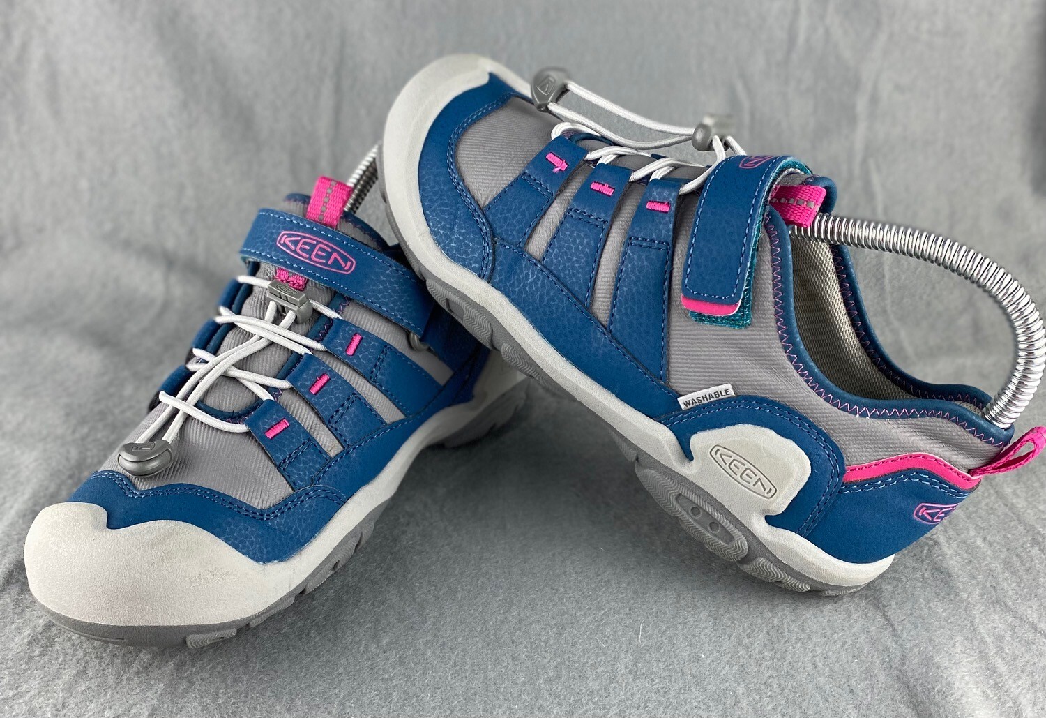 Keen Big Kids Sneaker Notch Hollow Peak Shoe Size 4Y US Purple Arch Support