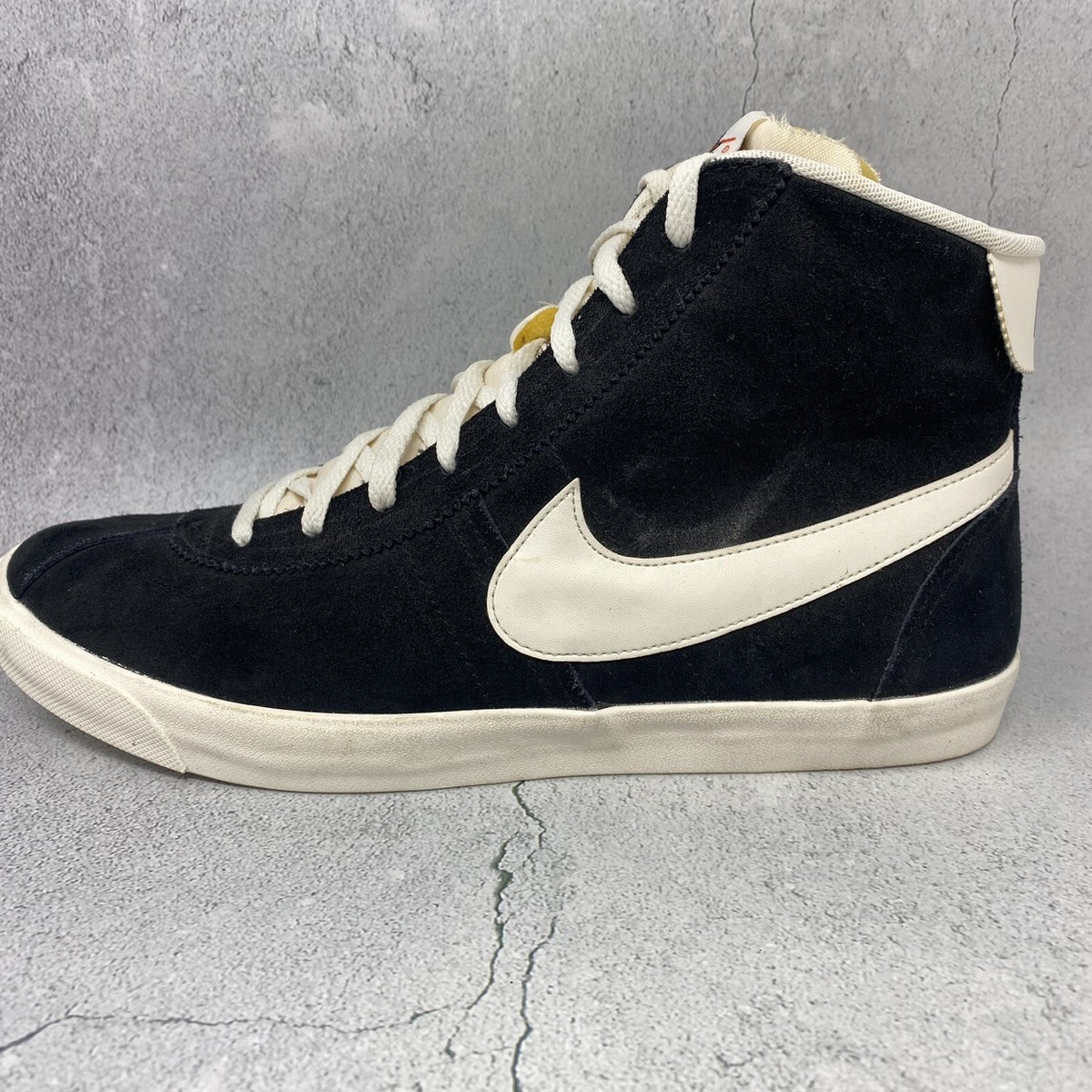 靴 Nike Bruin Suede SC 8.5 Nike Bruin SB High-Top Beige Suede Sneakers Women's 9.5