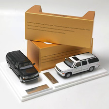 2-Pack Set 1:64 2003 Suburban Alloy Cars - New Model Collection