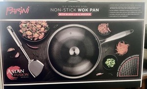 Parini Package (WOK, (4) 15oz Rice Bowls and 2 Continent trays with Wood Caddy)