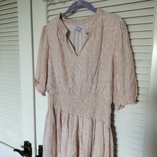 Nine West Short Sleeve Pale Pink Print Dress XL Ruffle Sleeves Elastic Waist