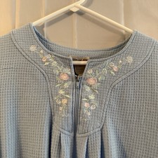 Vintage Jasmine Rose Womens S/P Blue Waffle Embroidered Zip House Coat Grandma