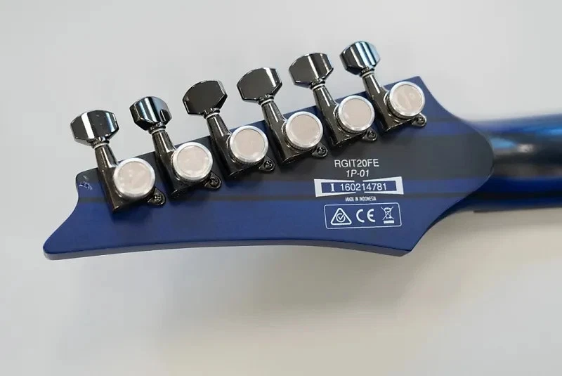 Guitarra Eléctrica Ibanez RGIT20FE Etiqueta Hierro - Zafiro Foto 4 de 4