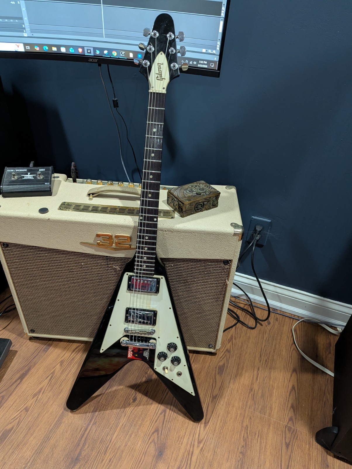1975 Gibson Flying V Guitar