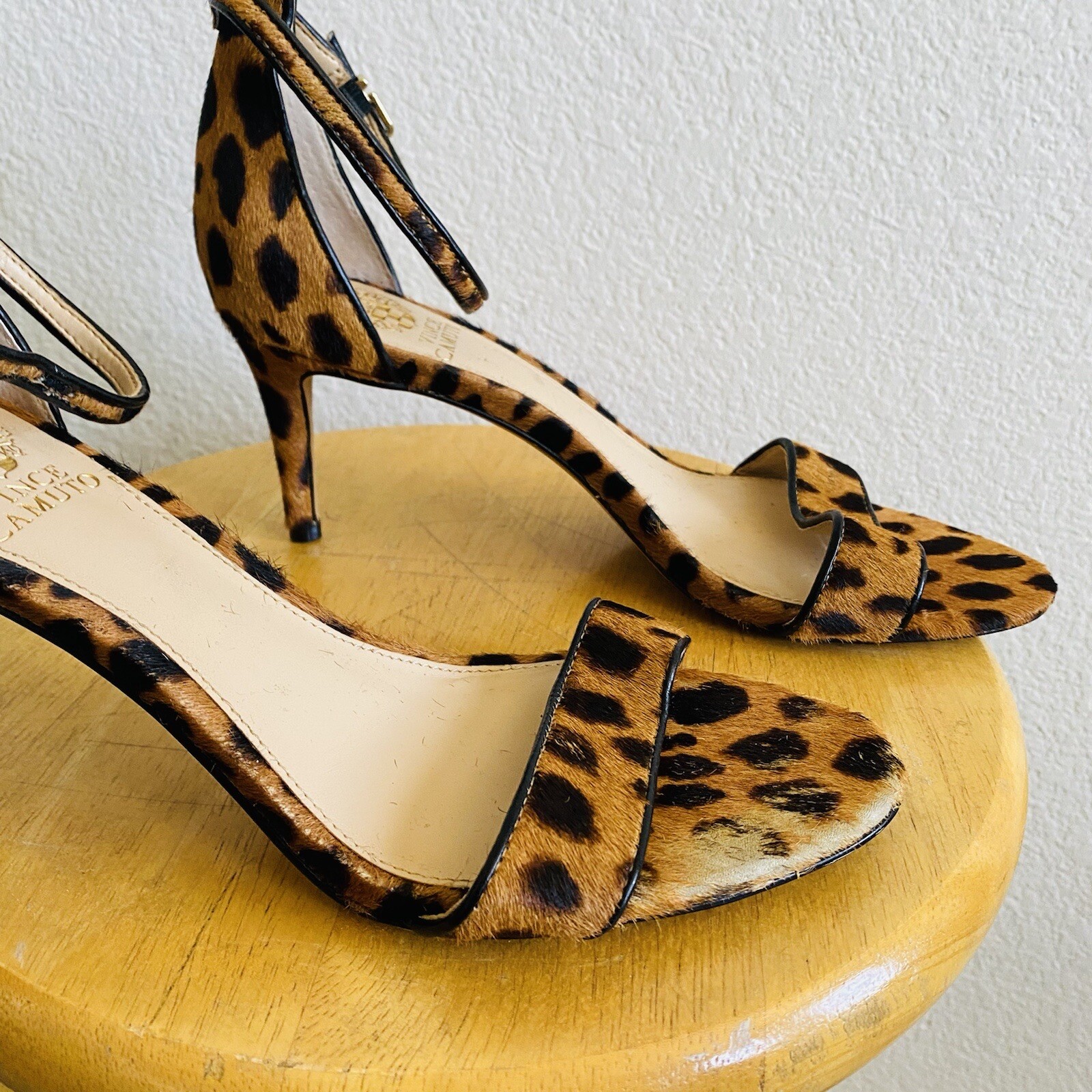 vince camuto sebatini