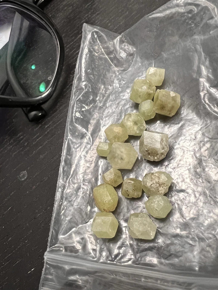 Utah Wah Wah District Grossular Garnets - 5 Gram lot - Image 3 of 4