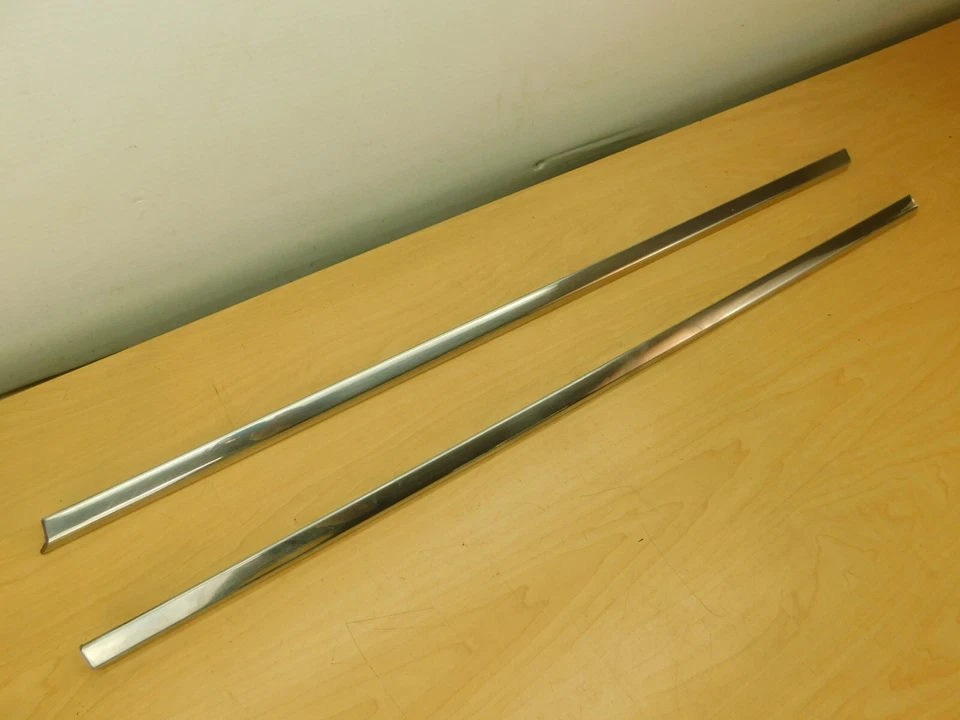 FRONT DOOR BELTLINE TRIM MOLDINGS PAIR 1969-70 BUICK ELECTRA WILDCAT 70BW1-1E9 - Image 4 of 4