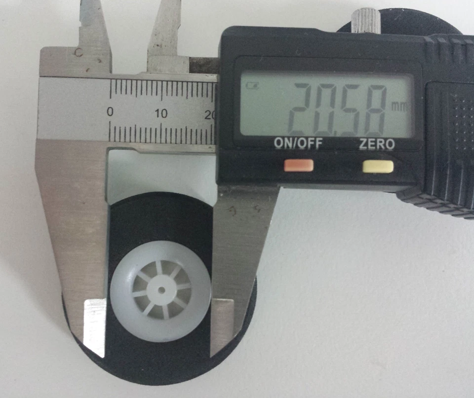 Leichte Slowfly Räder ø39mm, Leichtschaumräder, schwarze Moosgummireifen ø1, GWS - Bild 4 von 4