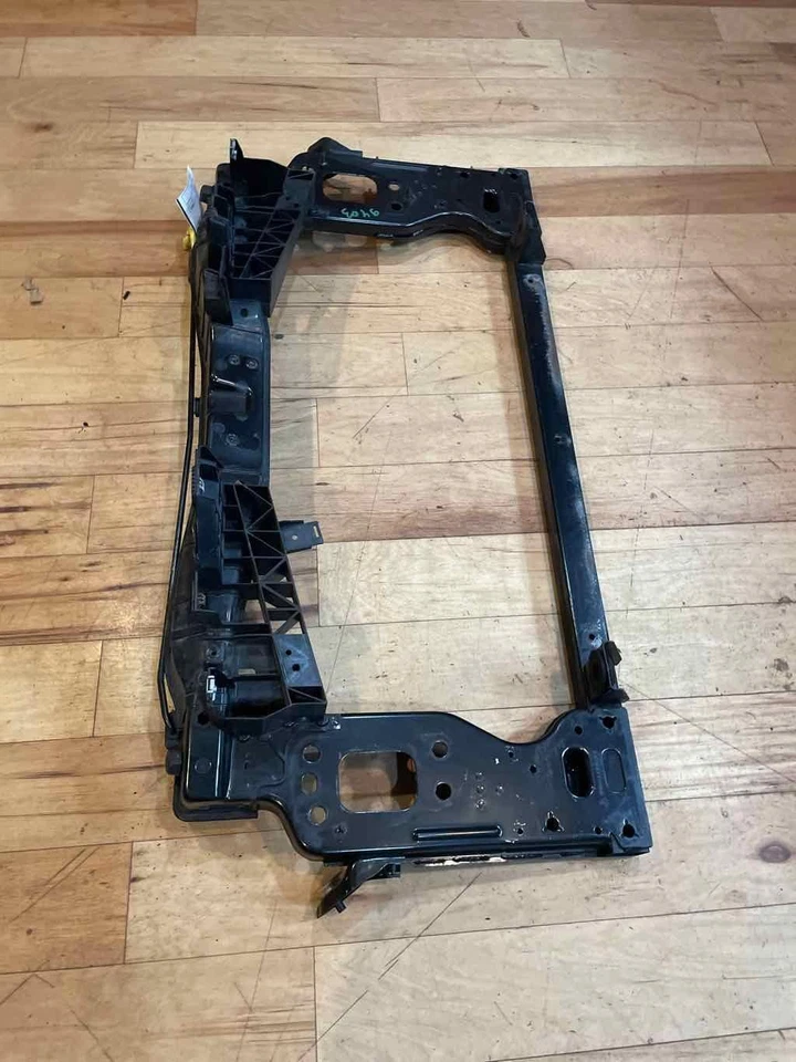 Se adapta a Dodge Dart 2013-2016 2,4 L núcleo del radiador soporte OEM Foto 3 de 4